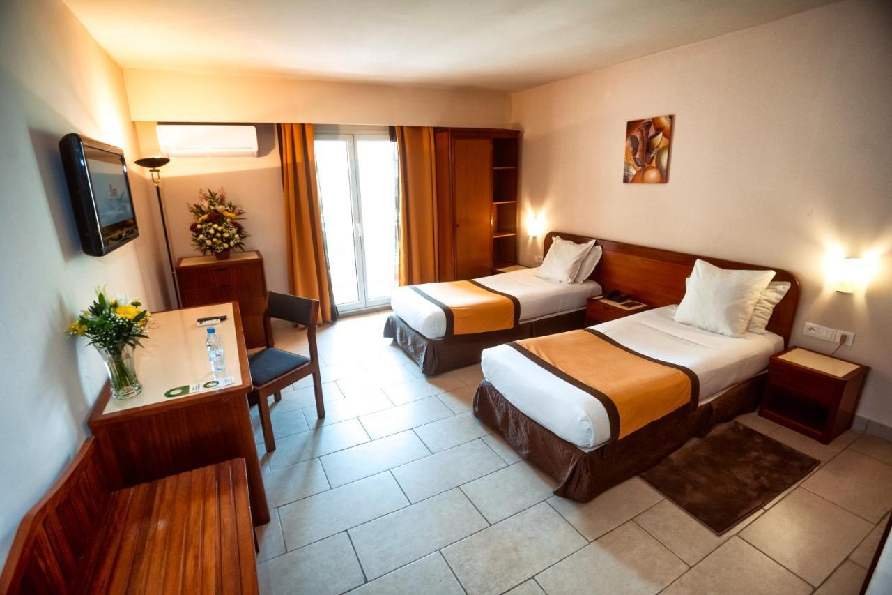 Cafe De Rome Otel Dakar Dış mekan fotoğraf