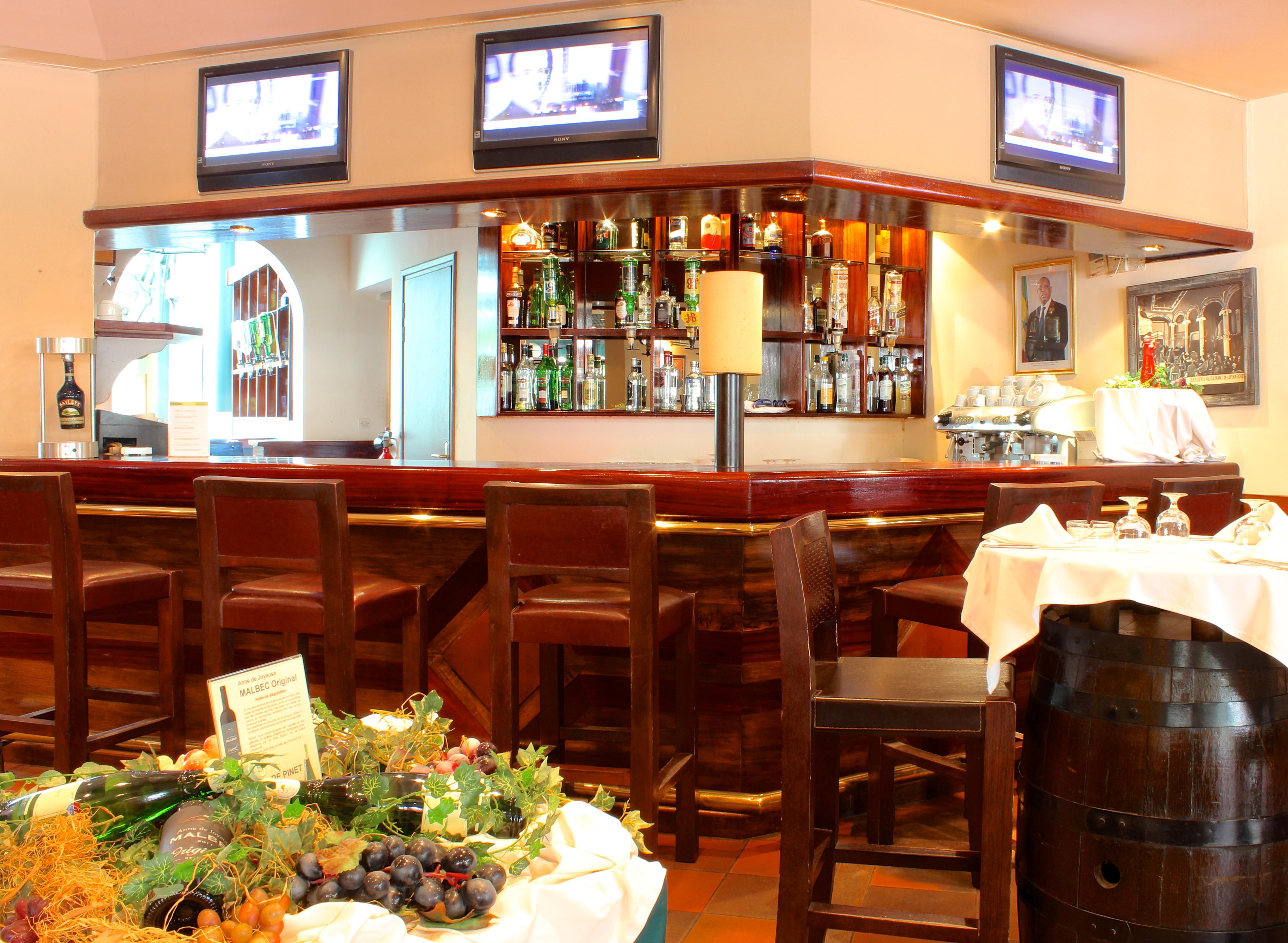Cafe De Rome Otel Dakar Dış mekan fotoğraf