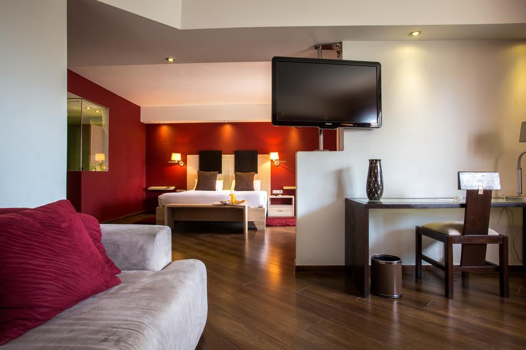 Cafe De Rome Otel Dakar Dış mekan fotoğraf